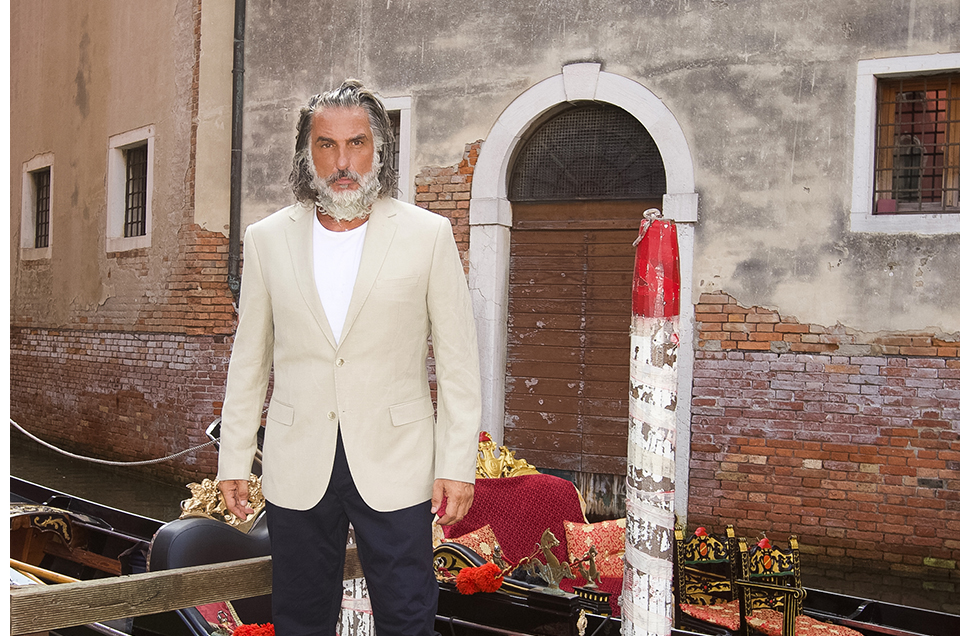 Pako Lorente w Wenecji - Zeus