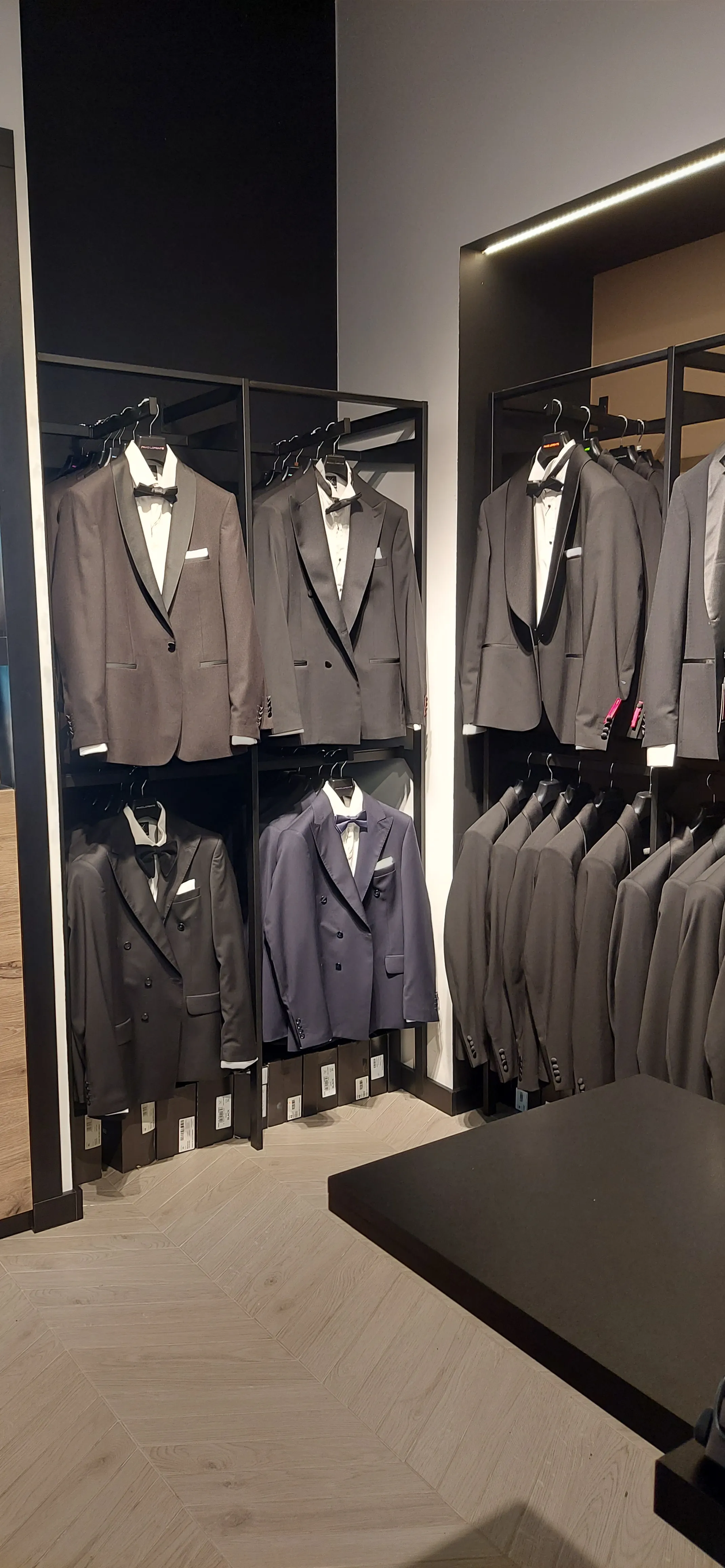 odzież męska, garnitury, koszule Katowice Pako Lorente