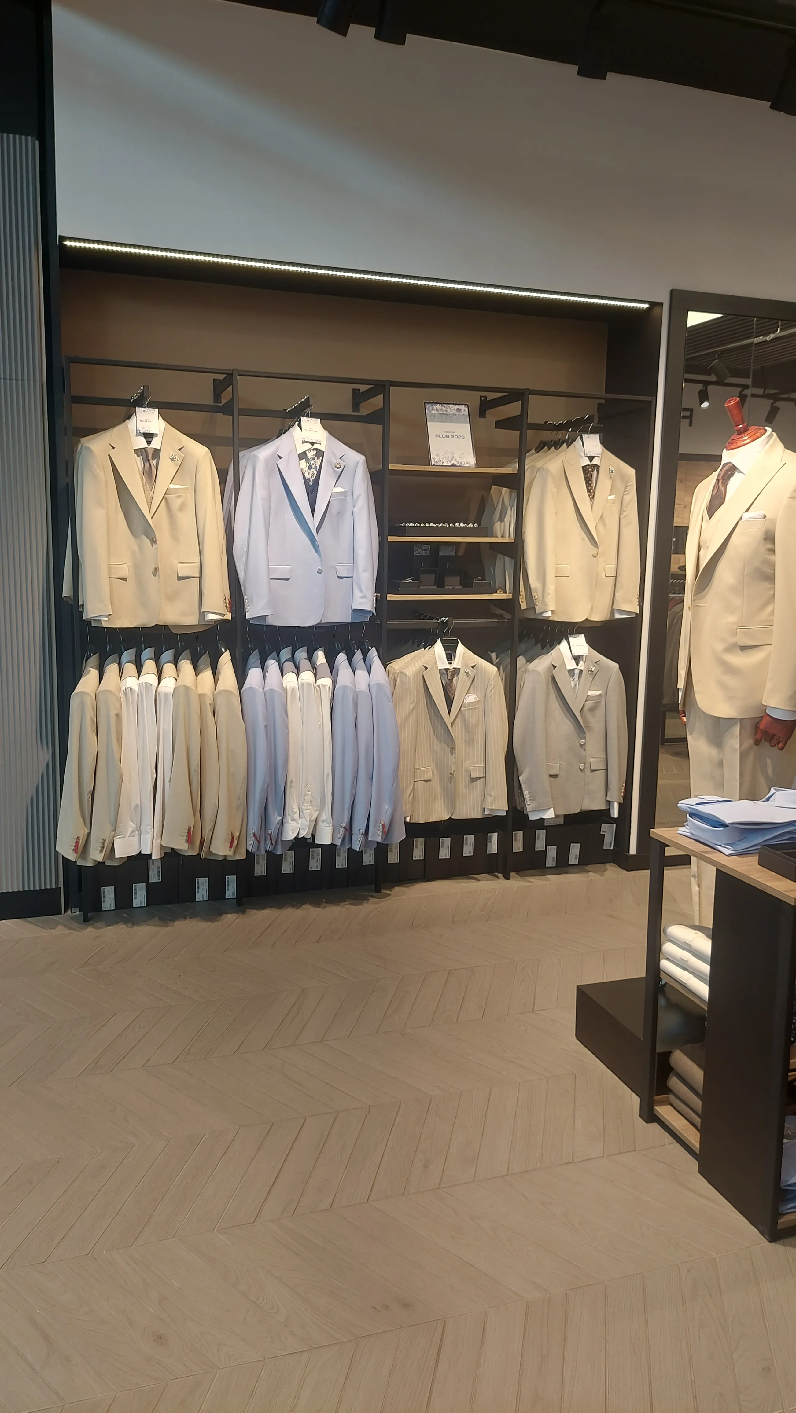 odzież męska, garnitury, koszule Katowice Pako Lorente