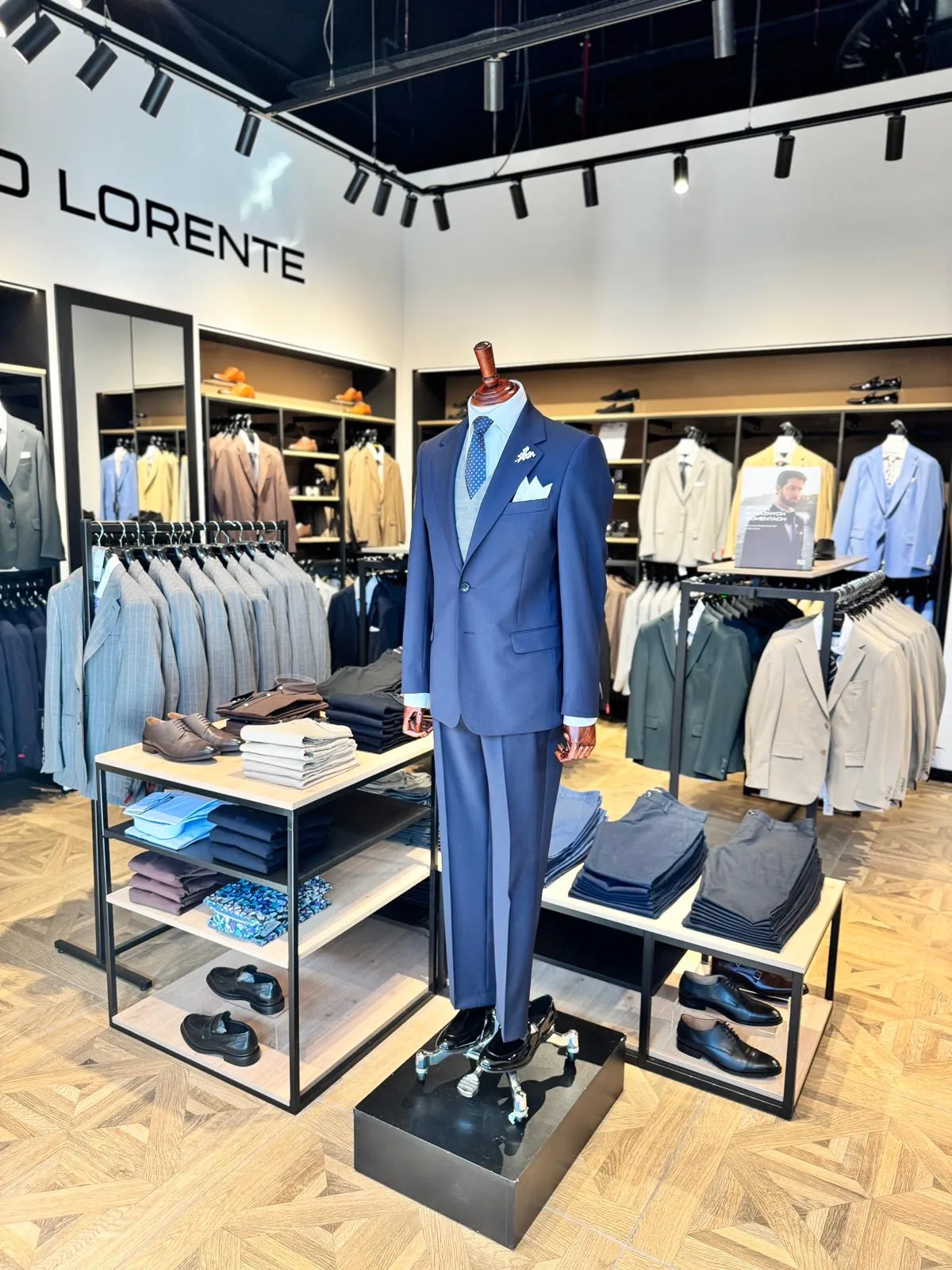 odzież męska, garnitury, koszule Poznań Pako Lorente