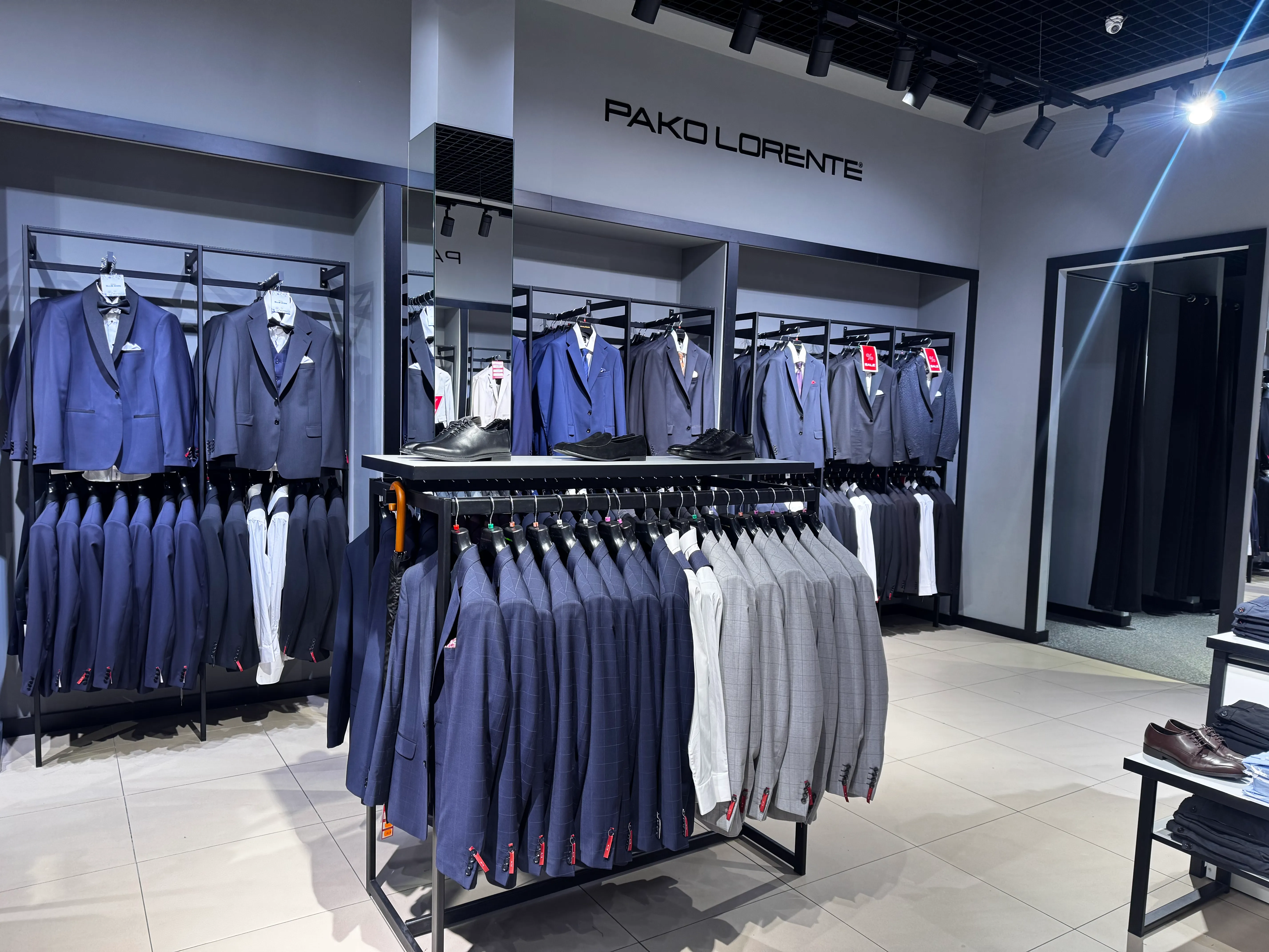 odzież męska, garnitury, koszule Wrocław Pako Lorente