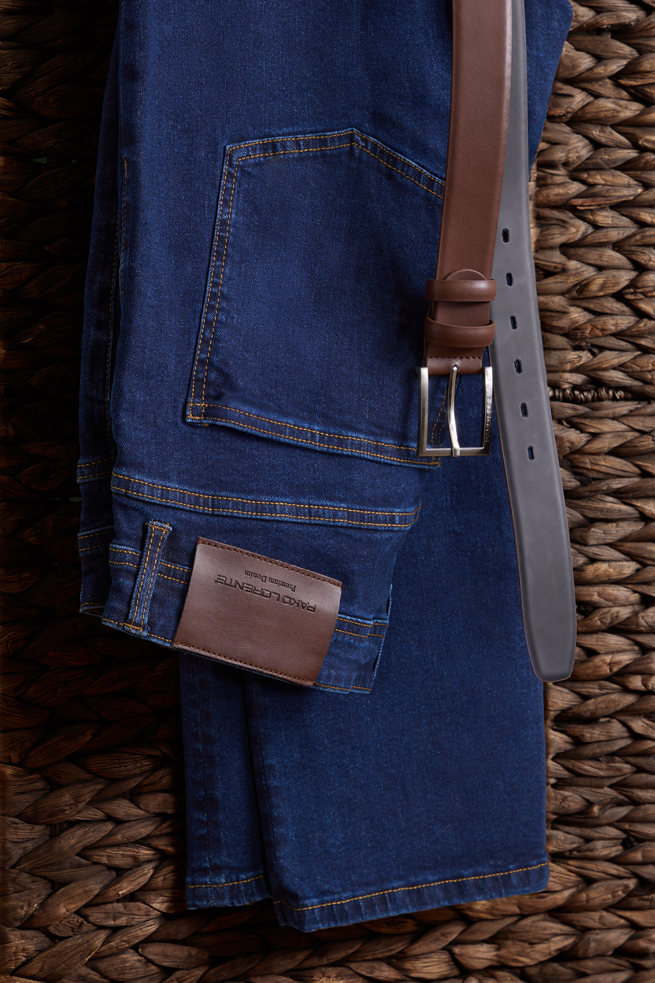 Jakie buty pasują do męskich jeansów?
