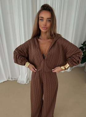 Brązowy komplet damski o splocie warkocza