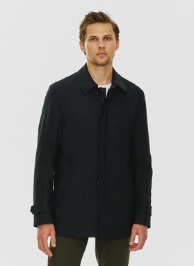 Przejściowy płaszcz męski w kolorze czarnym