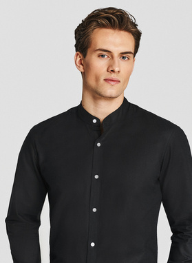 Lniana czarna koszula z kołnierzem stójką