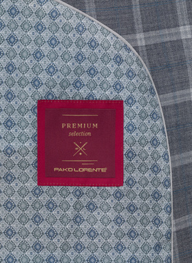 Szary garnitur męski w kratę