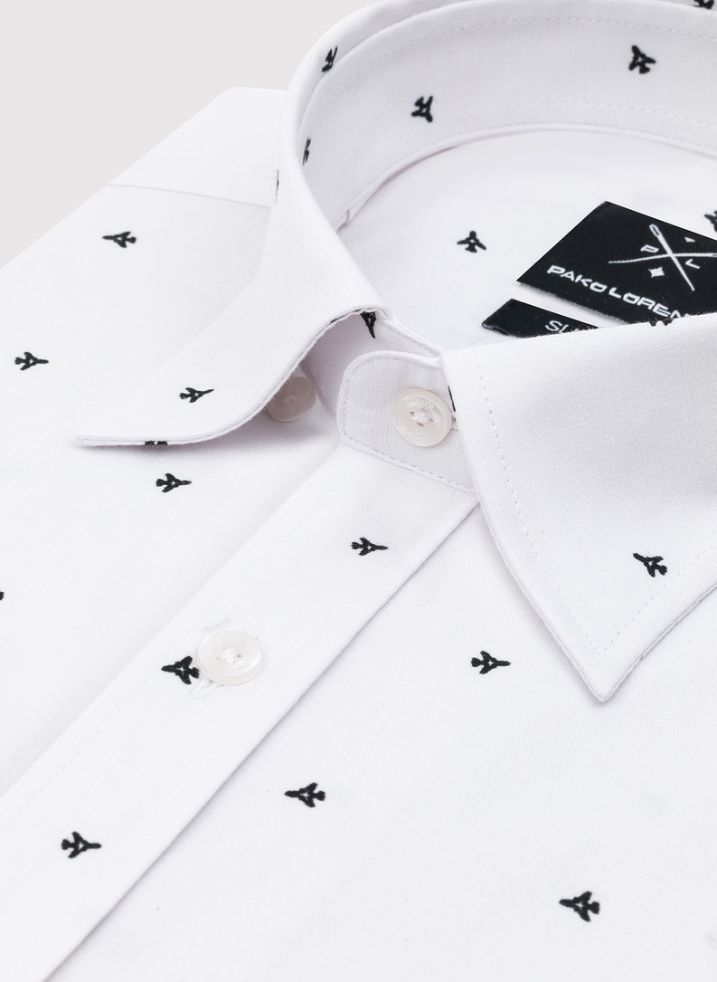 Biała koszula męska w samoloty