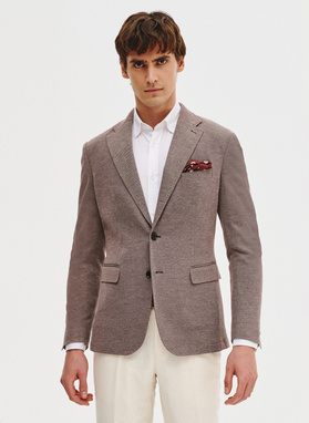 Dzianinowa marynarka w kolorze brązowym