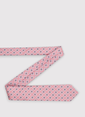 Różowy krawat męski w kwiaty