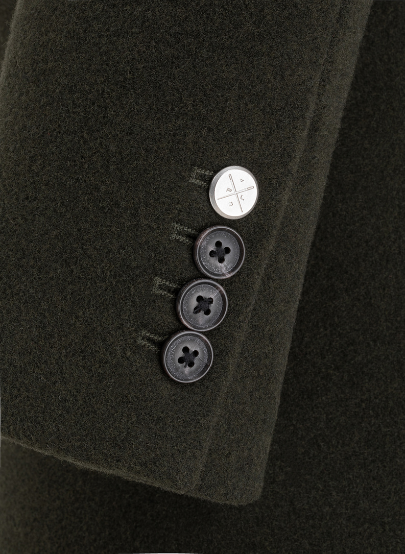 Wełniany płaszcz męski w kolorze zielonym