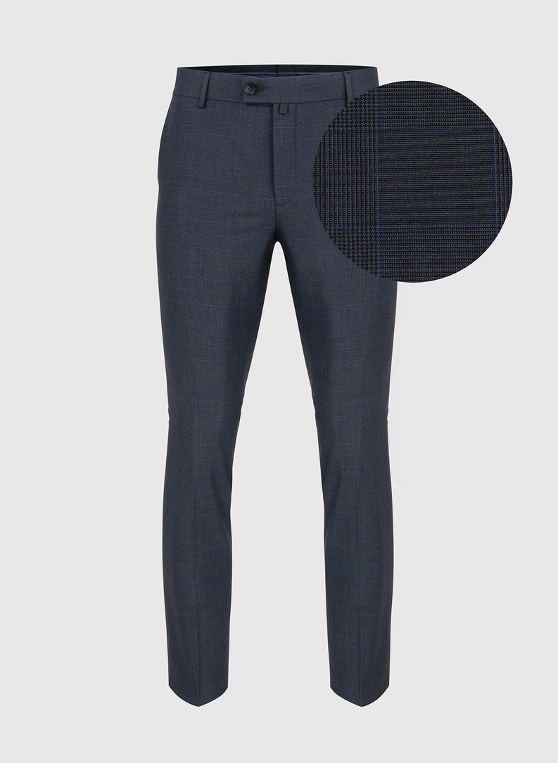 Granatowy garnitur w subtelną kratę