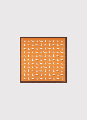 Pomarańczowa poszetka w kotki