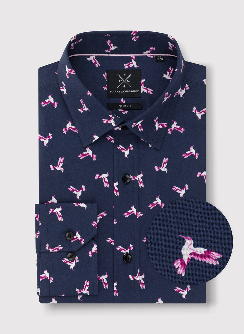 Granatowa koszula w kolibry