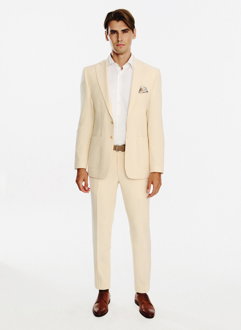 Jasnobeżowy garnitur męski