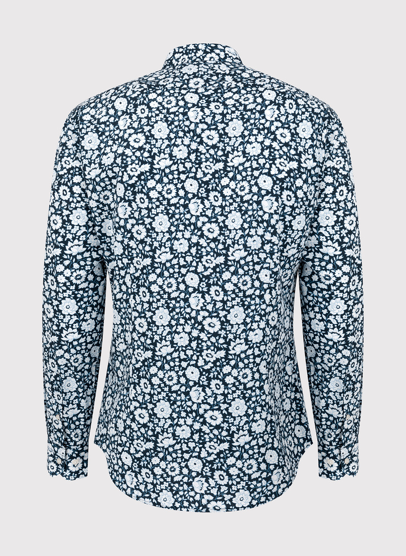 Czarna koszula w białe kwiaty