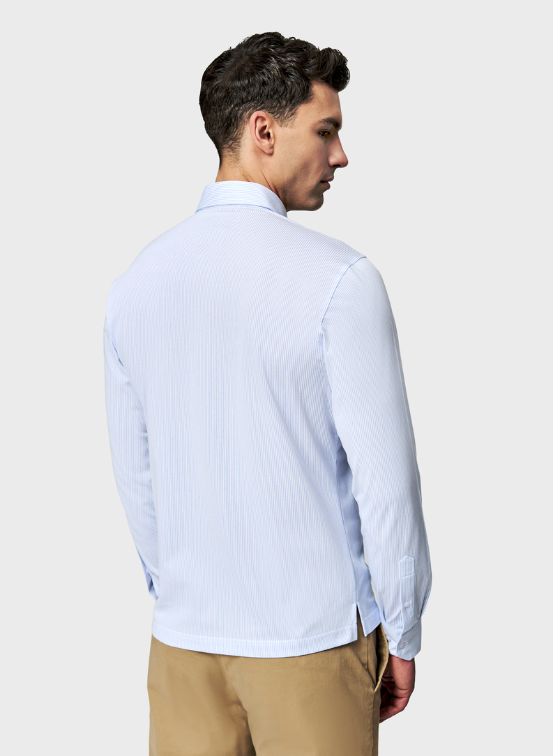 Błękitna koszula w drobny prążek