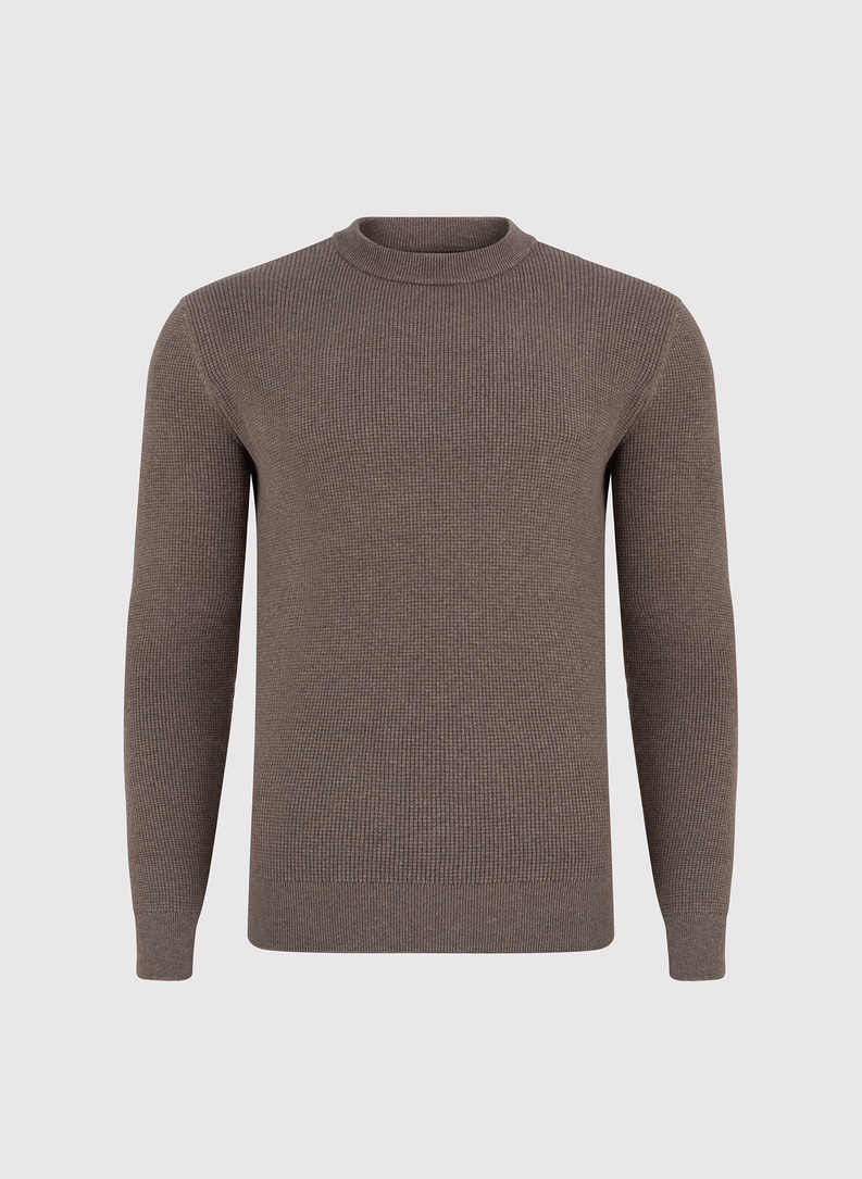 Męski sweter w kolorze brązowym