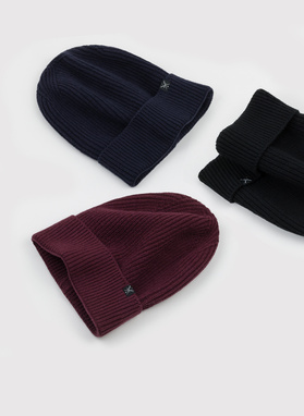 Bawełniana czapka w kolorze czarnym