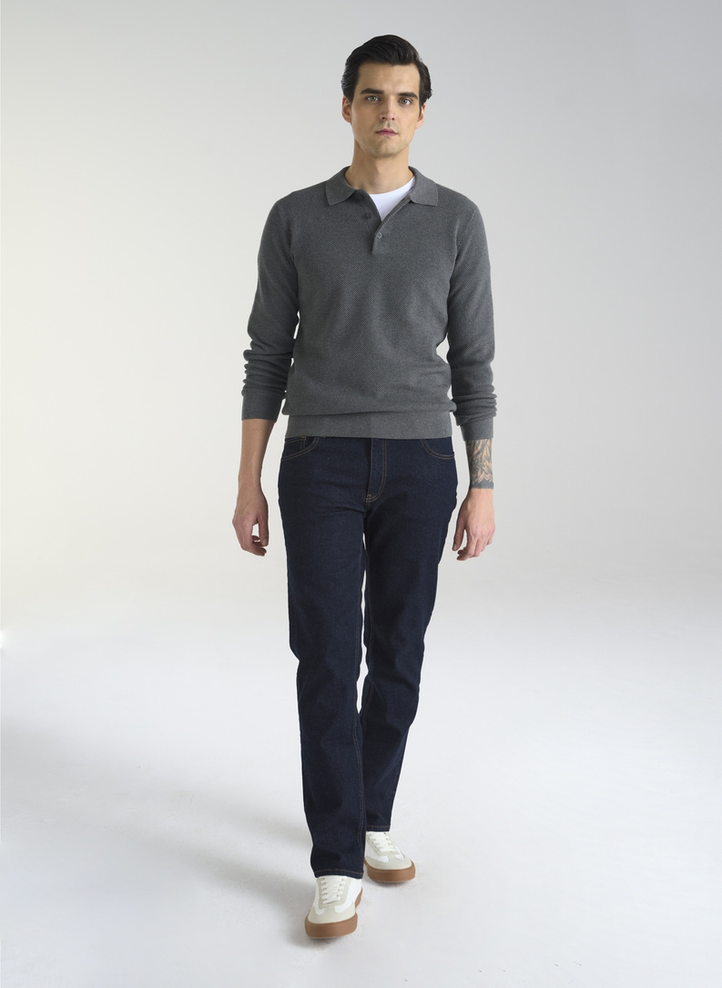 Szary sweter męski z kołnierzykiem