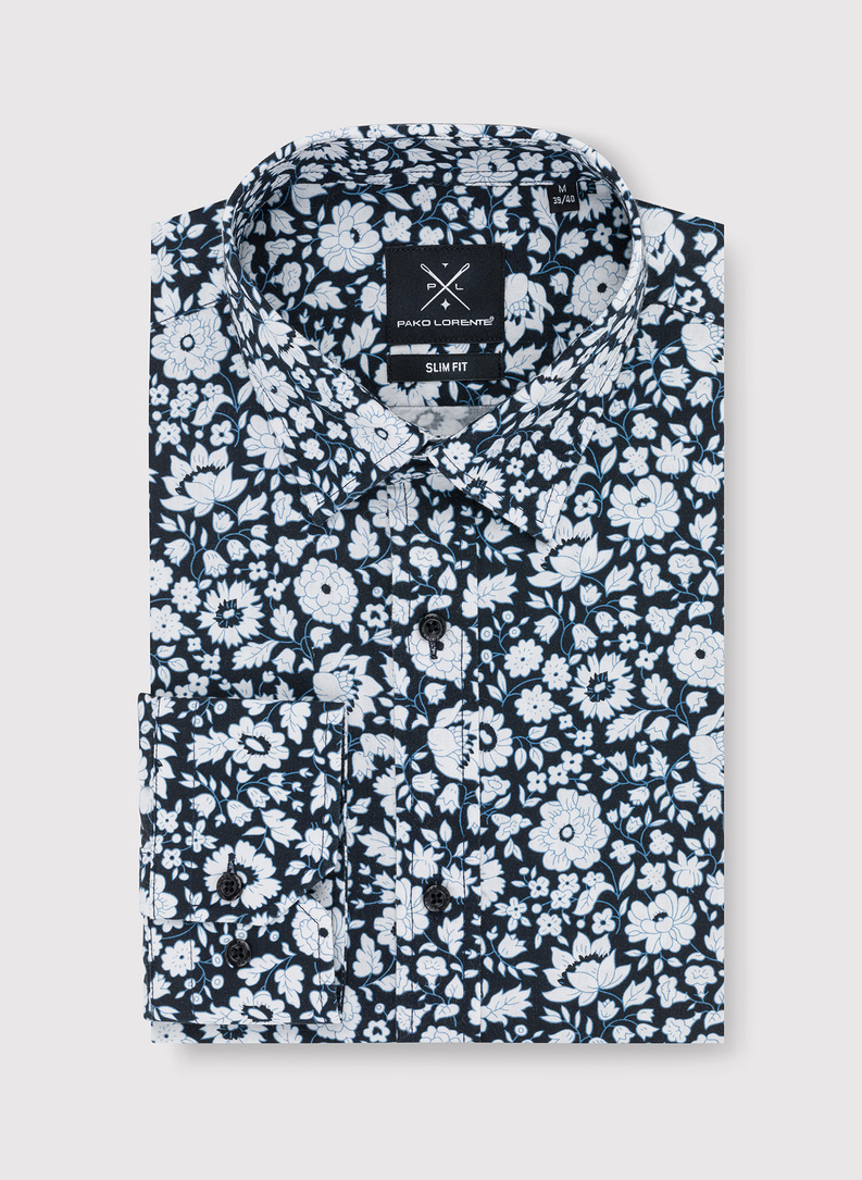 Czarna koszula w białe kwiaty