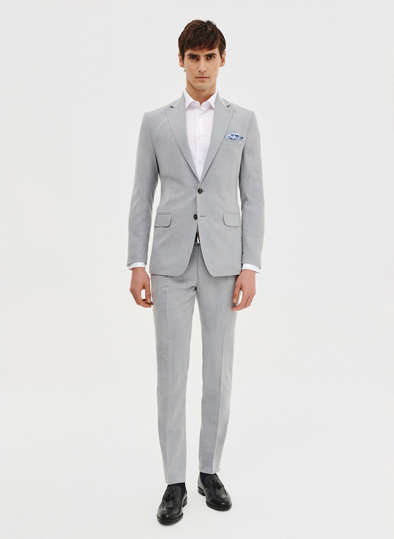 Szara marynarka garniturowa