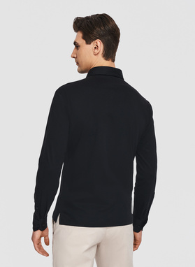 Czarna dzianinowa koszula męska