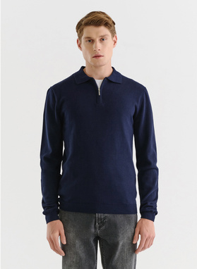 Granatowy sweter męski z kołnierzykiem