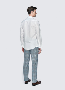 Niebieski garnitur w kratę