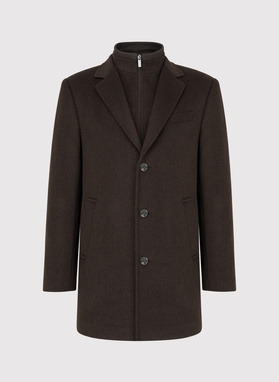 Brązowy płaszcz męski z odpinaną stójką