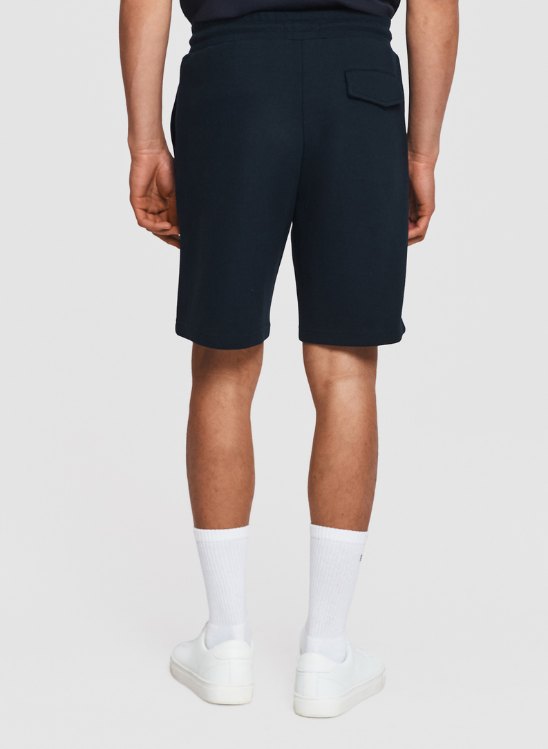 Granatowe szorty dresowe