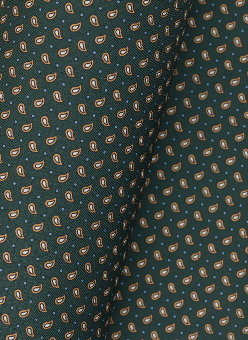 Zielona poszetka w mikrowzór