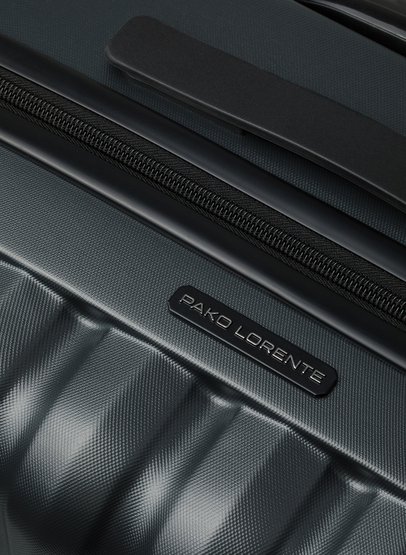 Komplet czarnych walizek