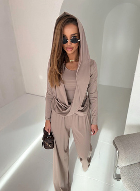 Komplet damski MEDI w kolorze beżowym