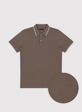 Brązowy t-shirt polo