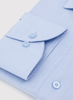 Gładka elegancka błękitna koszula męska
