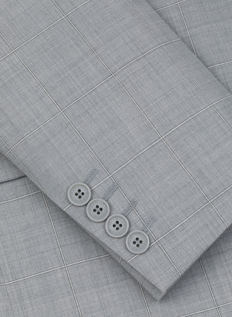 Szary garnitur męski w delikatną kratę