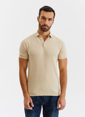 T-shirt polo o ciekawej fakturze w kolorze ecru
