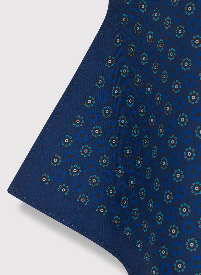 Poszetka w kolorze granatowym w kwiaty