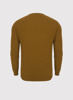 Musztardowy sweter męski z okrągłym dekoltem