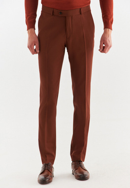 Rudy garnitur męski z wełny