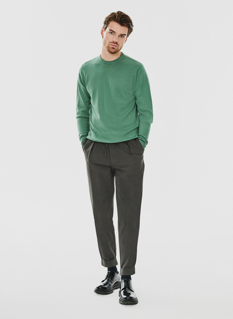 Zielony męski sweter