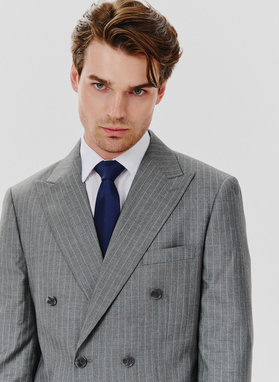 Szara marynarka garniturowa w prążek