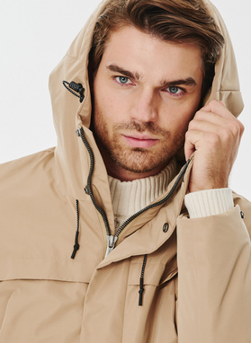 Kurtka męska z kapturem w kolorze beżowym