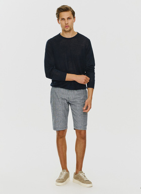 Granatowy lniany sweter