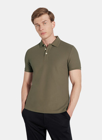 Oliwkowy t-shirt polo na trzy guziczki
