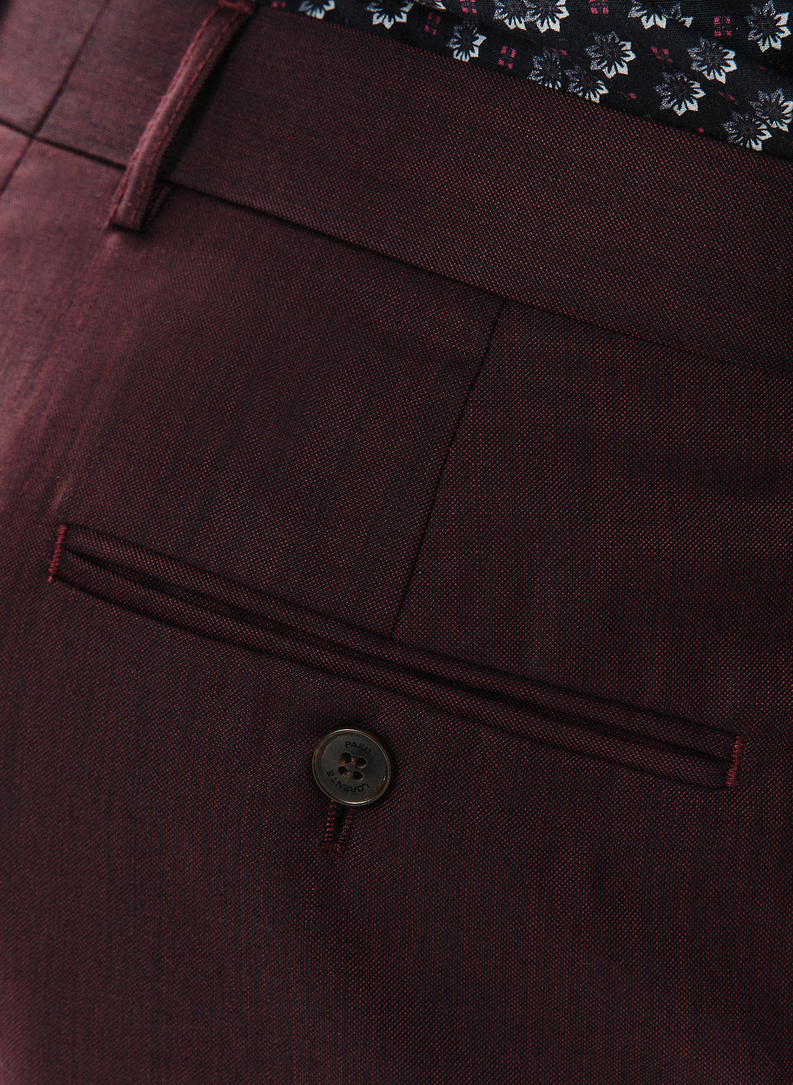 Dwuczęściowy gładki garnitur męski w kolorze burgundowym