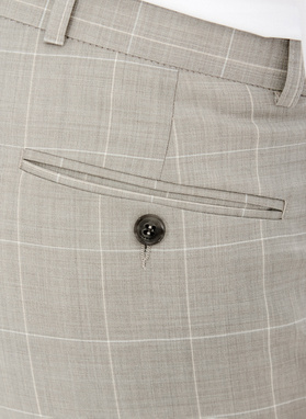 Wełniany garnitur męski w kratkę