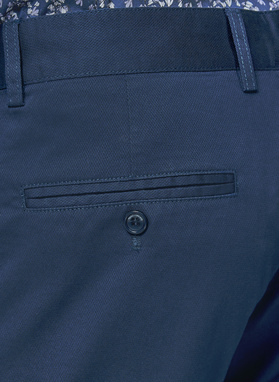 Granatowe spodnie casual