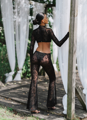 Czarny koronkowy kombinezon ISOLA JUMPSUIT