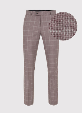 Wełniany różowy garnitur w kratę